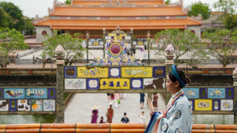 Hue Imperial City Walking Tour – Highlights & Royal Stories